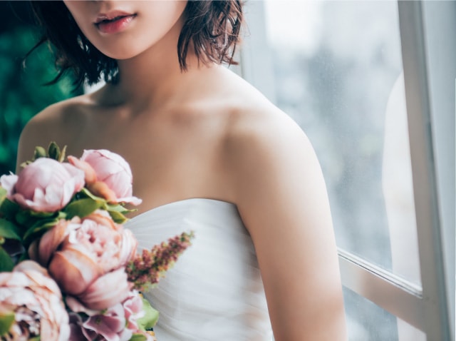滋賀県大津市の結婚式場 NIHOならウェディングドレスも豊富に取り揃えております